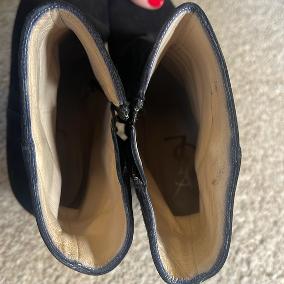 YSL black suede bootie size 39 - Picture 7 of 7